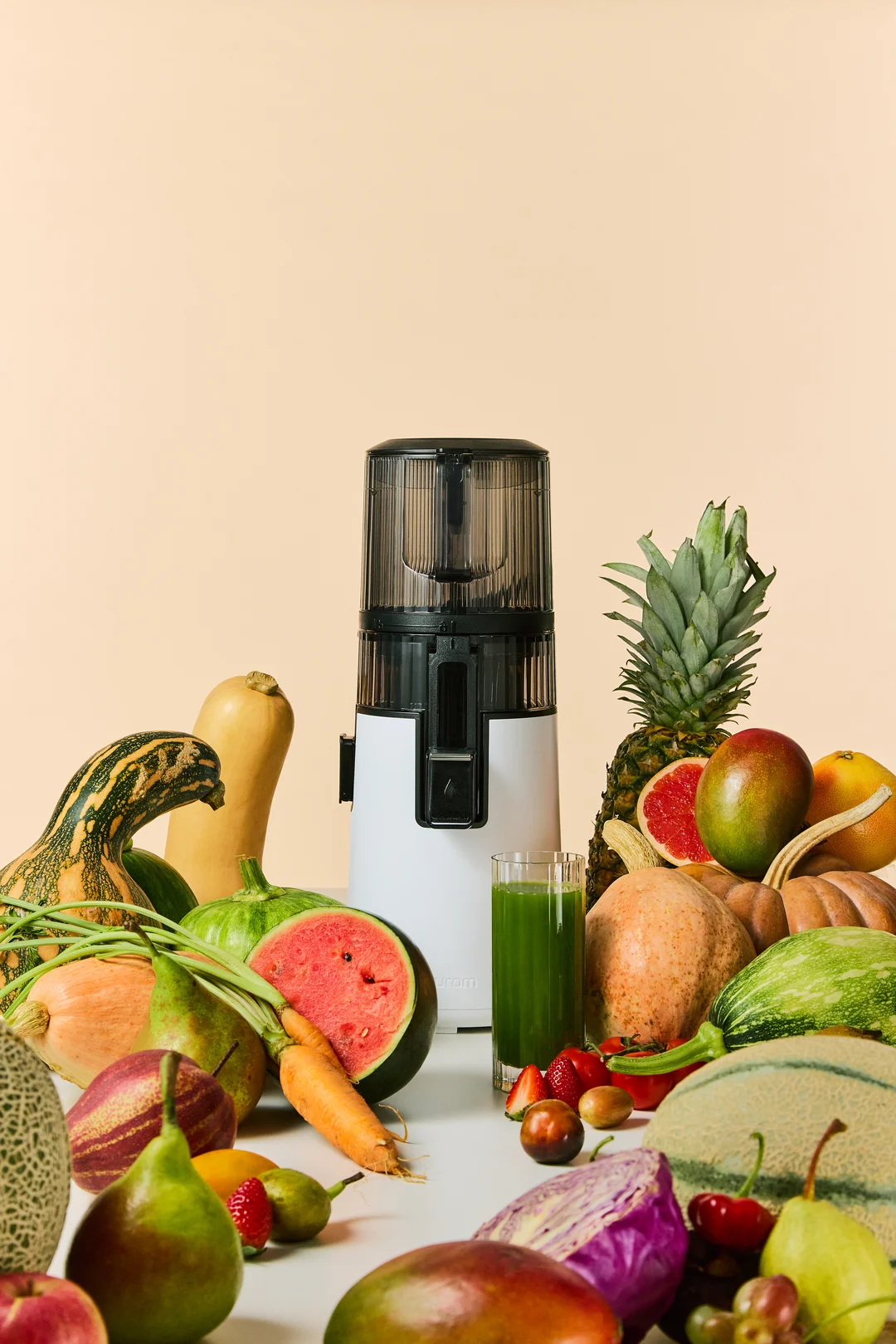 Przygotowanie porannego soku z wyciskarką Hurom H70