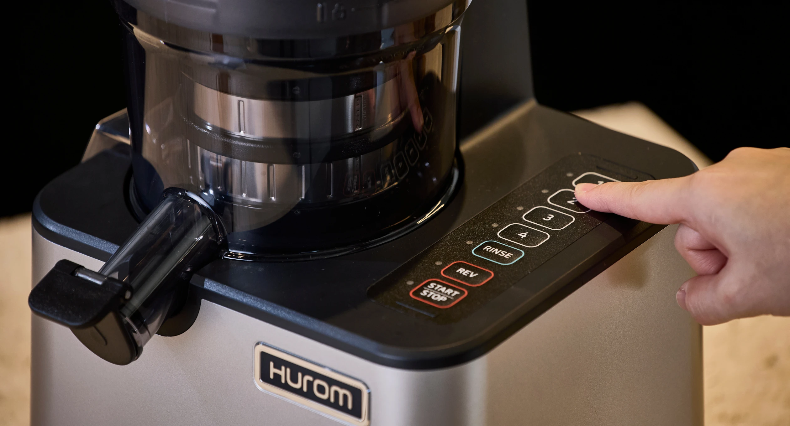 Hurom CP50 panel sterowania - 4 timery automatyczne One Touch, przyciski 1, 2, 3, 4 + RINSE + REV + START/STOP