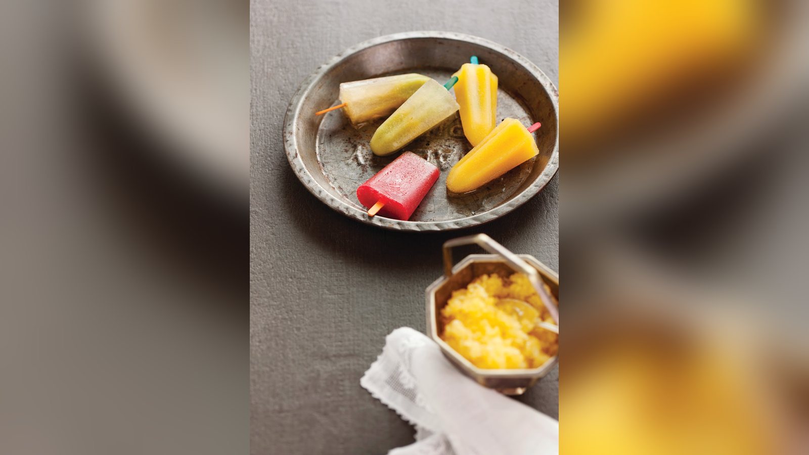 Jak zrobić domowe lody i sorbety w wyciskarce Hurom? Przewodnik na lato