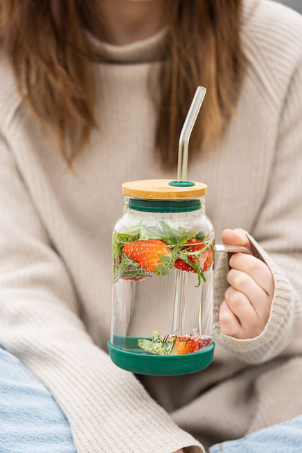 Słoik ze słomką Fuori 600 ml zielony - Vialli Design