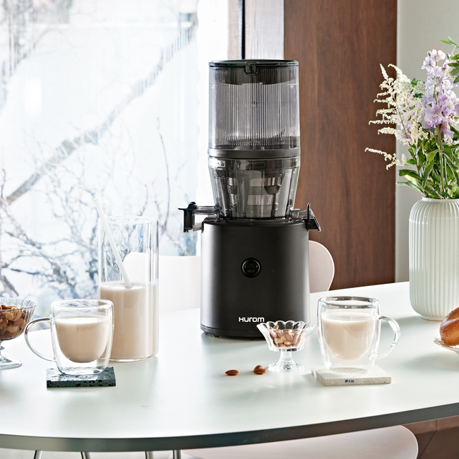 Hurom H320N Matt Black - wyciskarka wolnoobrotowa, kolor czarny