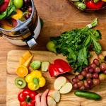 Wyciskarka Hurom H70 ST Tytanowa i Butelka na sok Smeg 500 ml