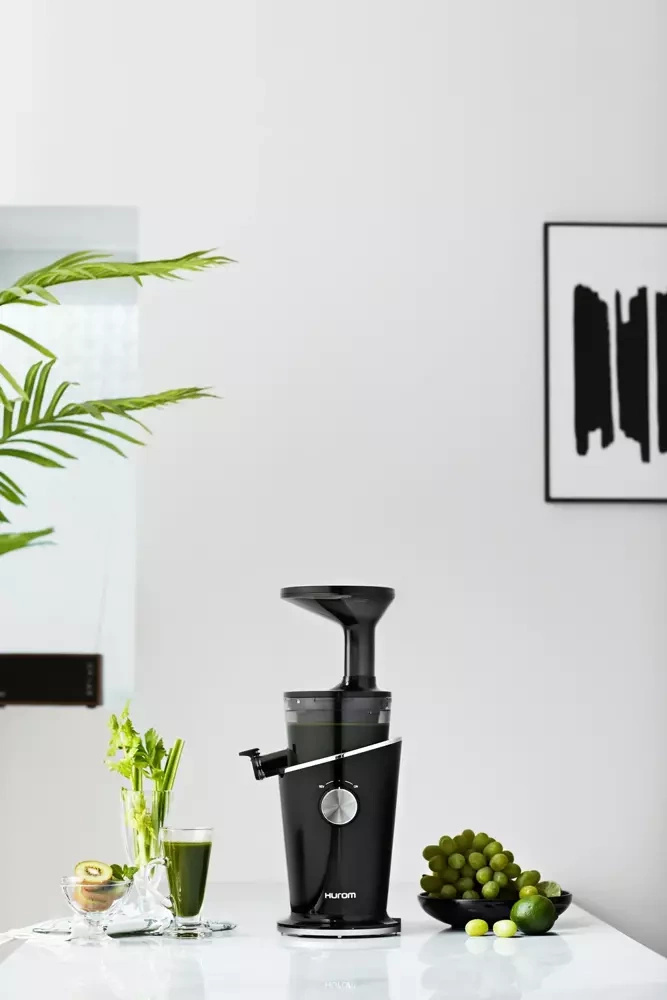 Hurom H100S Slow Juicer 5 second cleaning time, innovative filters