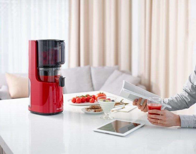 HUROM H200 All in One Gloss Red Slow Juicer