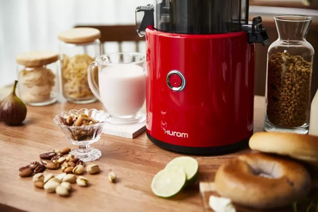 Hurom H300E Satin White Slow Juicer